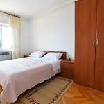 With Breakfast & Valentin Bed and Breakfast