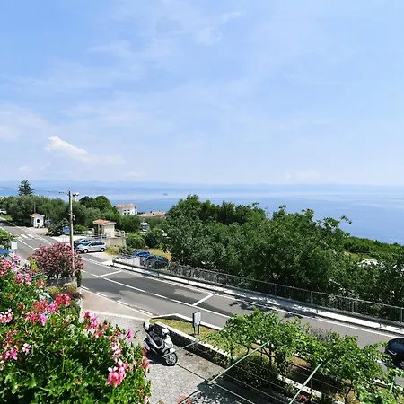 Bed and Breakfast With Breakfast & Valentin 3*