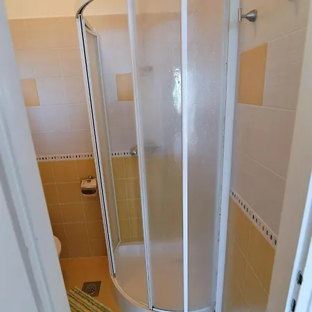 B&B With Breakfast & Valentin