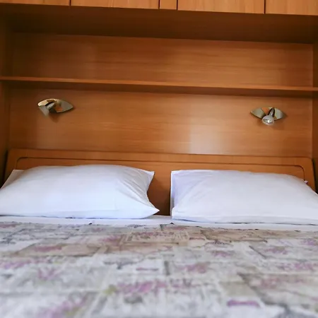 With Breakfast & Valentin Bed and breakfast Mošćenička Draga