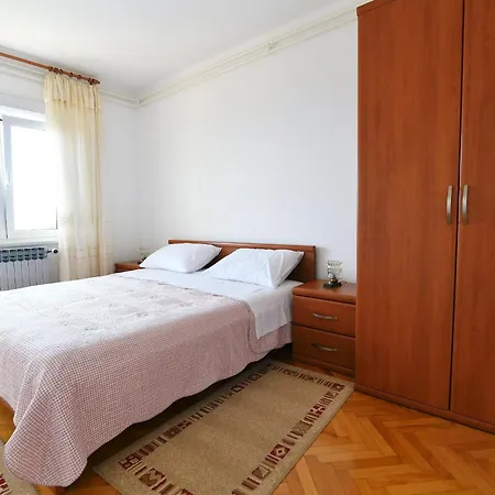 With Breakfast & Valentin Bed and breakfast