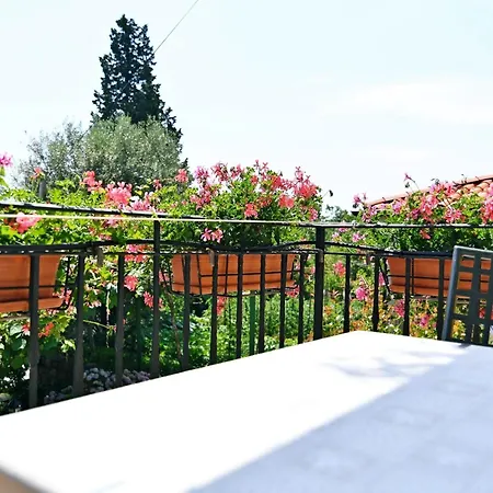 With Breakfast & Valentin Mošćenička Draga