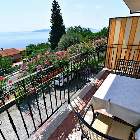 With Breakfast & Valentin Bed and breakfast