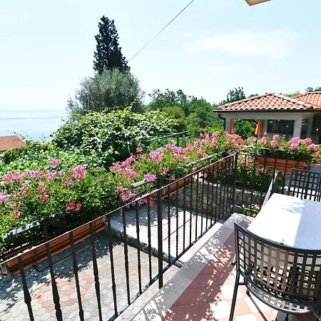 Bed and breakfast With Breakfast & Valentin Mošćenička Draga