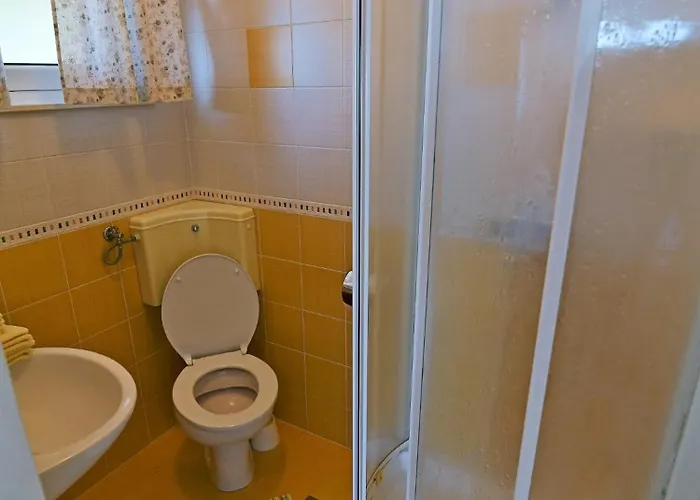 With Breakfast & Valentin Mošćenička Draga