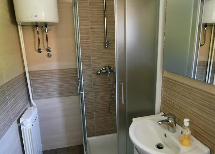 With Breakfast & Valentin Bed & Breakfast