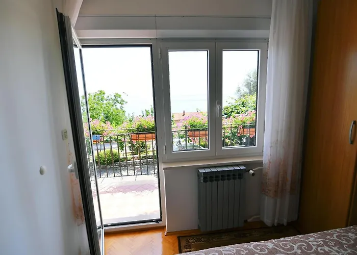With Breakfast & Valentin Bed & Breakfast Mošćenička Draga