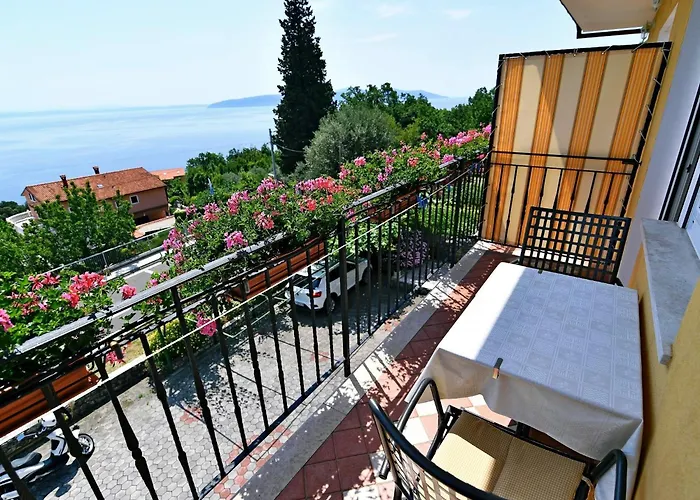 With Breakfast & Valentin Bed & Breakfast