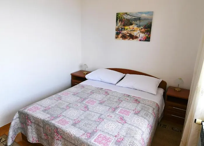 With Breakfast & Valentin Bed & Breakfast