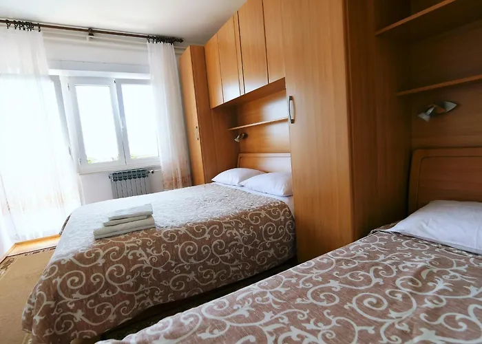 With Breakfast & Valentin Bed & Breakfast Mošćenička Draga